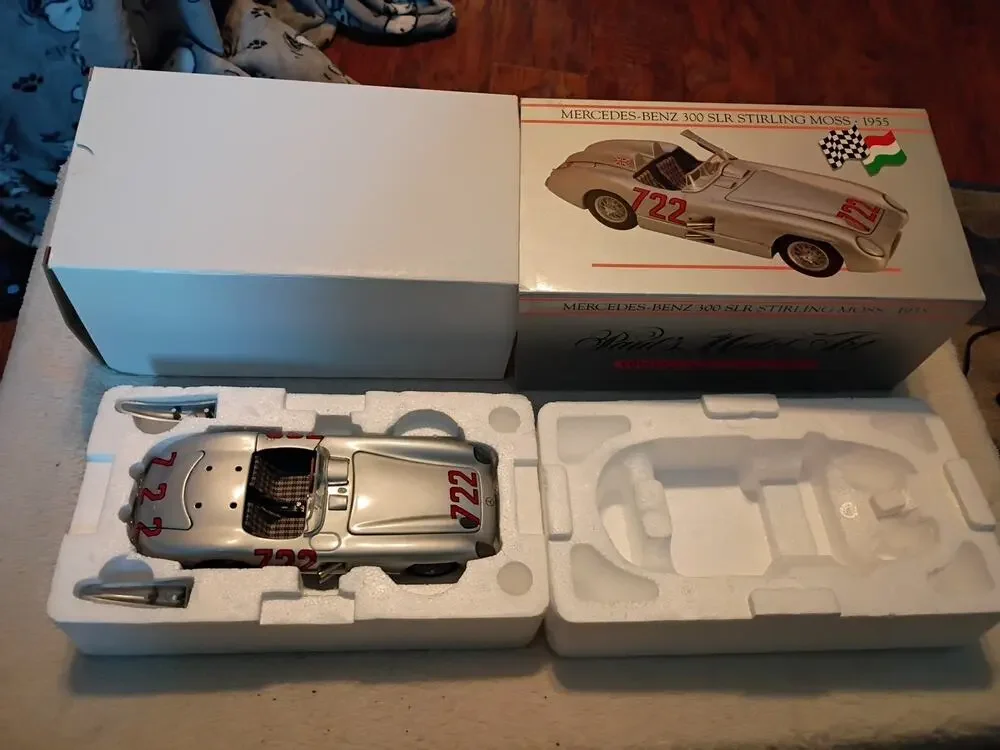 Mercedes Benz 300 SLR Stirling Moss 1955 Paul's Model Art 1:24 Diecast Very Rare